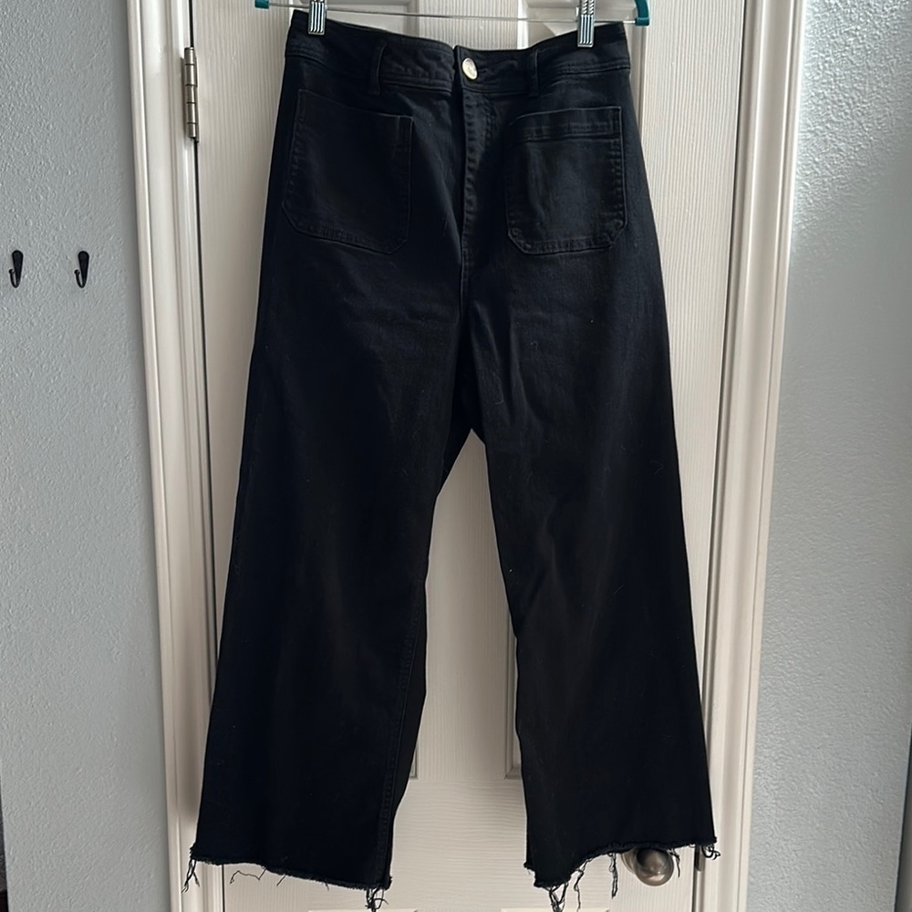 Every Wide Leg Raw Hem Cropped Denim in Black Women’s 14 Casual Trendy Classic